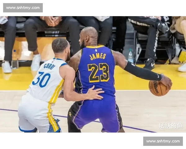 2017年勇士对湖人经典对决回顾与时代篮球风云解析全景赛季 2017年勇士对湖人经典对决回顾与时代篮球风云解析全景赛季