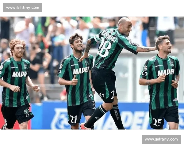 意甲森索罗主场激战都灵双方力争三分上演黑绿军团与公牛对决巅峰 意甲森索罗主场激战都灵双方力争三分上演黑绿军团与公牛对决巅峰